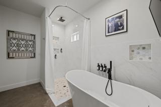 Terracotta Bliss Luxury Stay For 28 In Wimberley - Wimberley - 5