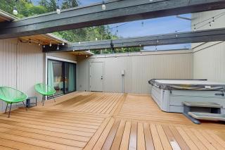 Beachside Barr House - Freeland - 9