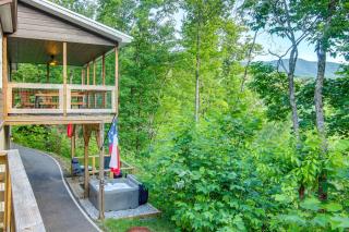 Hot Tub and Mountain Views Secluded Marion Escape! - Busick - 9