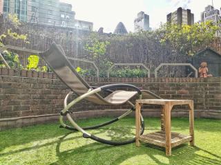 Cozy ensuite in authentic homestay with garden terrace in prime location just east of City - Londra - 1