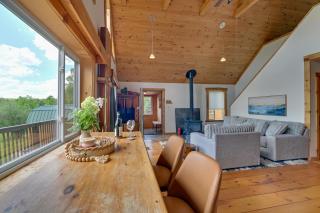 Scenic Catskills Cabin Rental with Hot Tub and Views! - Stamford - 2