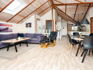 Modern Retreat with Hot Tub - By Traum Ferienwohnungen - 2