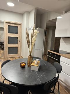 A1 - Kings Big Room - Warsaw City Haven - Two Shared Bathrooms - Varsavia - 4