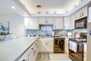 Ocean City Getaway with Balcony, Steps to Boardwalk! - Ocean City - 8