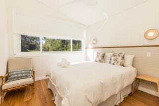 Carramar - Fireplace - Absolute Waterfront - Culburra Beach - 3
