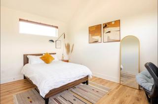 Designer NEW 10min dt Pet friendly 7min Park-Room A - 5