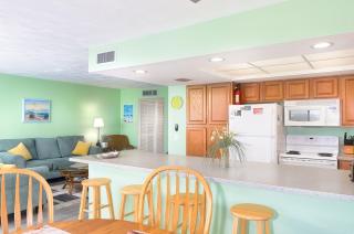 Coastal Bliss Apartment - Indian Shores - 4