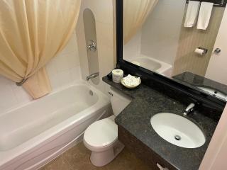 Almac Hotel - Lac La Biche - 2