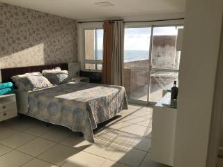 Apartamento Vista total do Mar uma cobertura a 400m do Beach Park no Porto das Dunas Aquiraz Condomínio Terramaris Piscina ampla Parque infantil Sauna Estacionamento privado - Aquiraz - 7