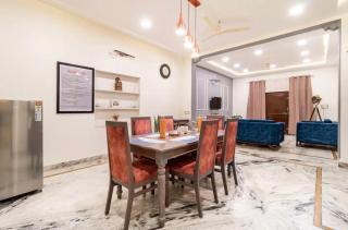 Stylish & Cozy Retreat with Jacuzzi - Jaipur - 5