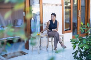 Sanata Yoga Guesthouse - Canggu - 8