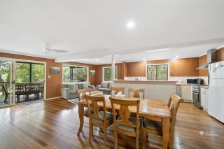 A Turtle House by Discover Stradbroke - 3