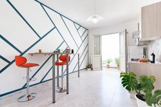 LuEDa House - Trasfertisti e Turisti - Surbo - 1