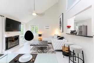Exquisite One of a kind 3BDR Condo at Hilltop 5736 - Traverse City - 4