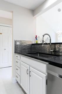 Exquisite One of a kind 3BDR Condo at Hilltop 5736 - 2
