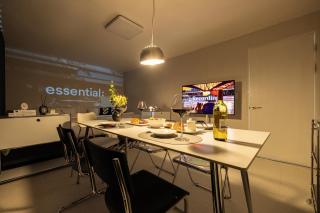 Luxury Gallery Stay - 9