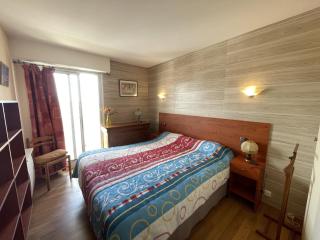 Appartement T2 lumineux 51m², centre-ville, près des plages, parking, terrasse - FR-1-71-105 - Royan - 2