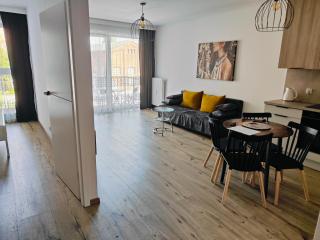 Red Kot Lisia 12 - 5