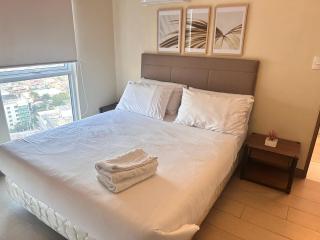 Premium Executive Suite at Venice Luxury Residences - Manila - 8