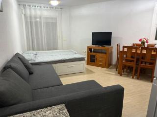 Estudio Santa Ana, con PISCINA 4min playa y aire acondicionado - 0