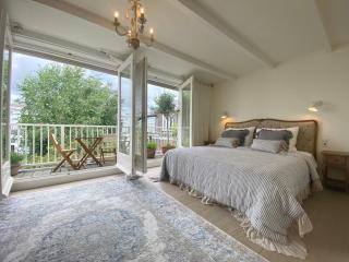 Bed and Breakfast Amsterdam - 2