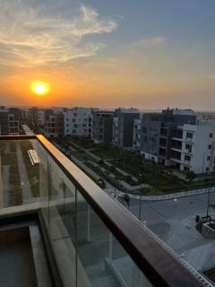 Luxury stay - Sheikh Zayed - 1