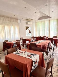 Hotel B&B Ardea Rimini - Rímini - 1