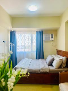 City Charm FASTWifi, Netflix, Queen Bed - Cagayan de Oro - 7