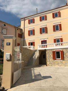 Romantic Hotel Centar Omisalj - Omišalj - 0