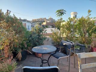 THISSIO ROOM IN THE APARTMEN SHARE - 8