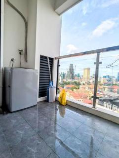 Claudio Homestay - 11th Floor - City Views - 55 UHD TV - 4