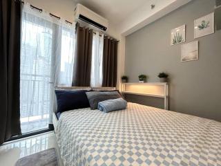 Homey 1BR Skyline View at Lush Residences, Makati CBD - Manila - 3