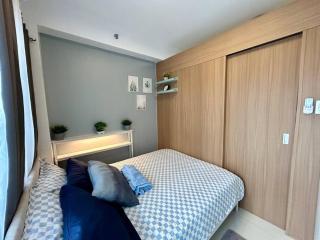 Homey 1BR Skyline View at Lush Residences, Makati CBD - Manila - 2