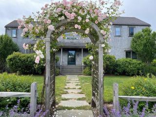 Flying Cloud - Nantucket - 0