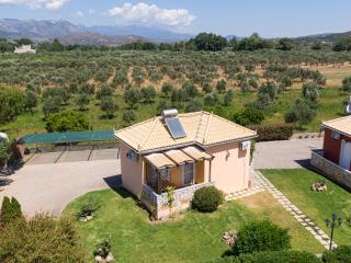 Spedion Villa - Near to sea villas with heated swimming pool - Gythio - 1