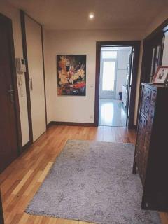 2 bedroom Apartment close to airport with pool & gym - Lisbona - 0