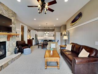 Center Stage - McHenry - 7
