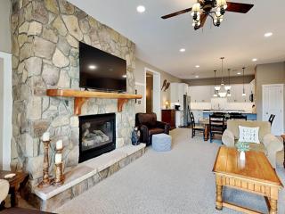 Center Stage - McHenry - 4