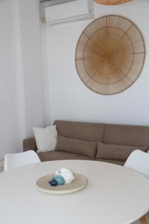 Cycladic Home with Hot Tub - Ano Mera - 4