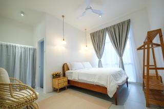 Bunny's Warm Penthouse by Comfy Sofy - 5