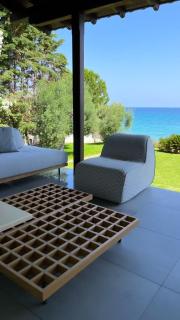 Iconic PRIVE beachfront villa Mola Kaliva - Mola Kalyva - 4