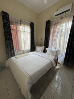 G & S Executive Lodge - Dar es Salaam - 7