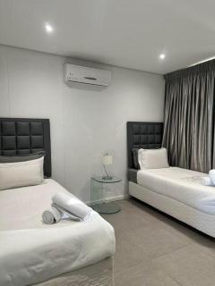 Two Bedroom at Pebble Beach - Umhlanga - 4