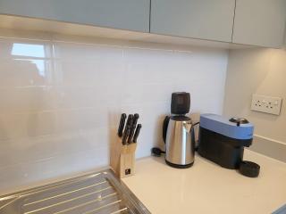 2BR Downtown Dubai, Walkable to Dubai Mall & Burj - Dubai - 8