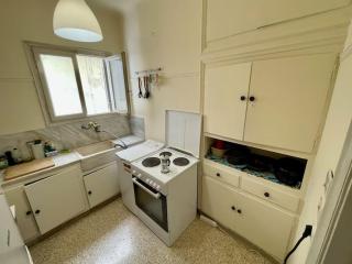 Private Athens Flat with 2 sunny balconies & Super King bed - 9