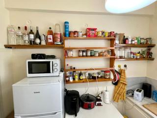 Private Athens Flat with 2 sunny balconies & Super King bed - Atene - 1