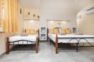 Lefkes Studios - Naxos Chora - 5