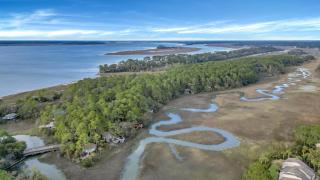 Treehouse, Harbourtown, Sea Pines - 4