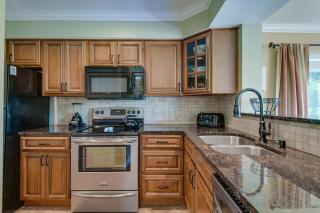 Golf Views, Walk In Shower, Private Deck - Hilton Head Island - 5