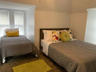 In Living Color - Tower Grove - 7